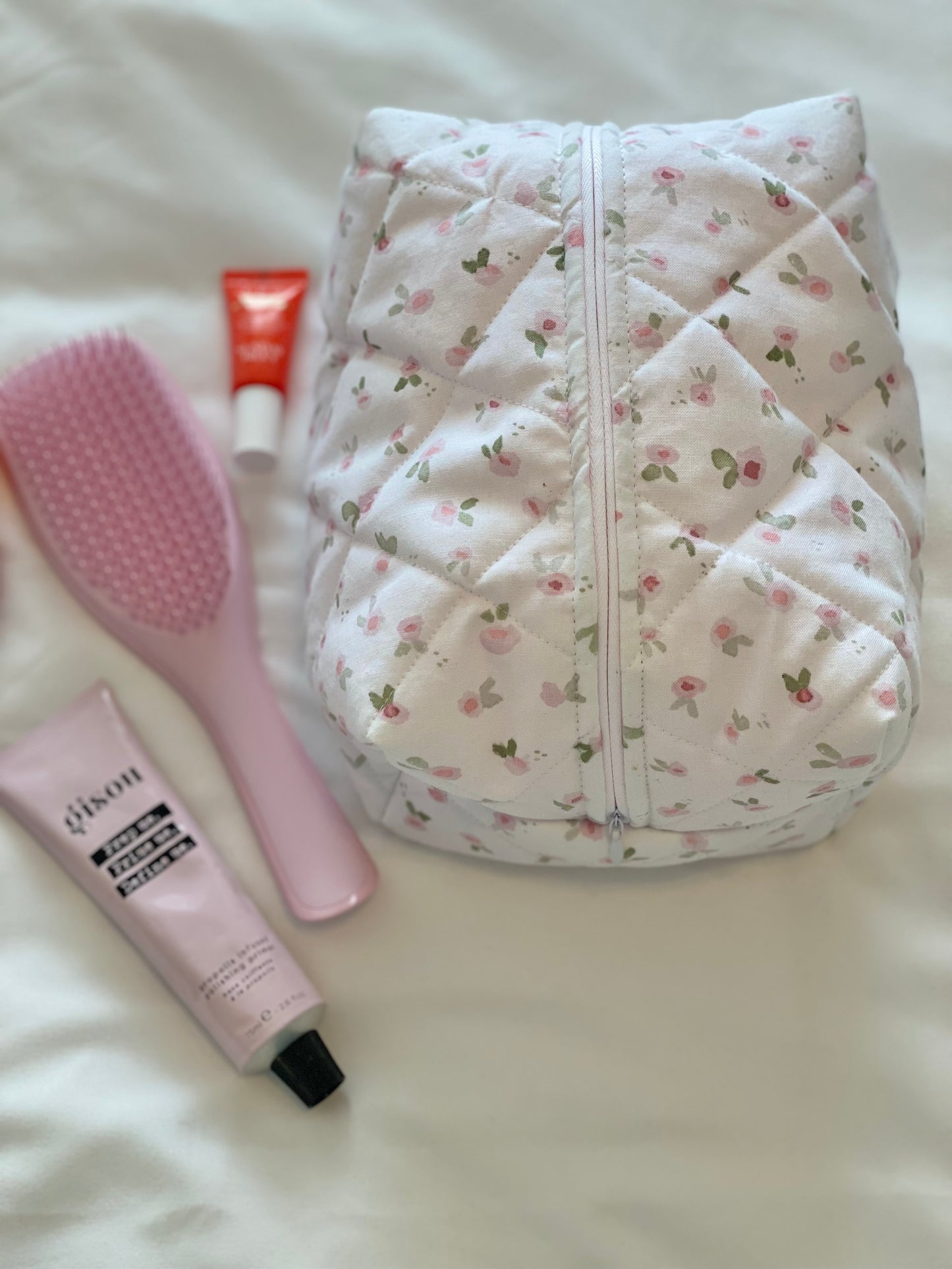 Soft Floral Beauty Bag