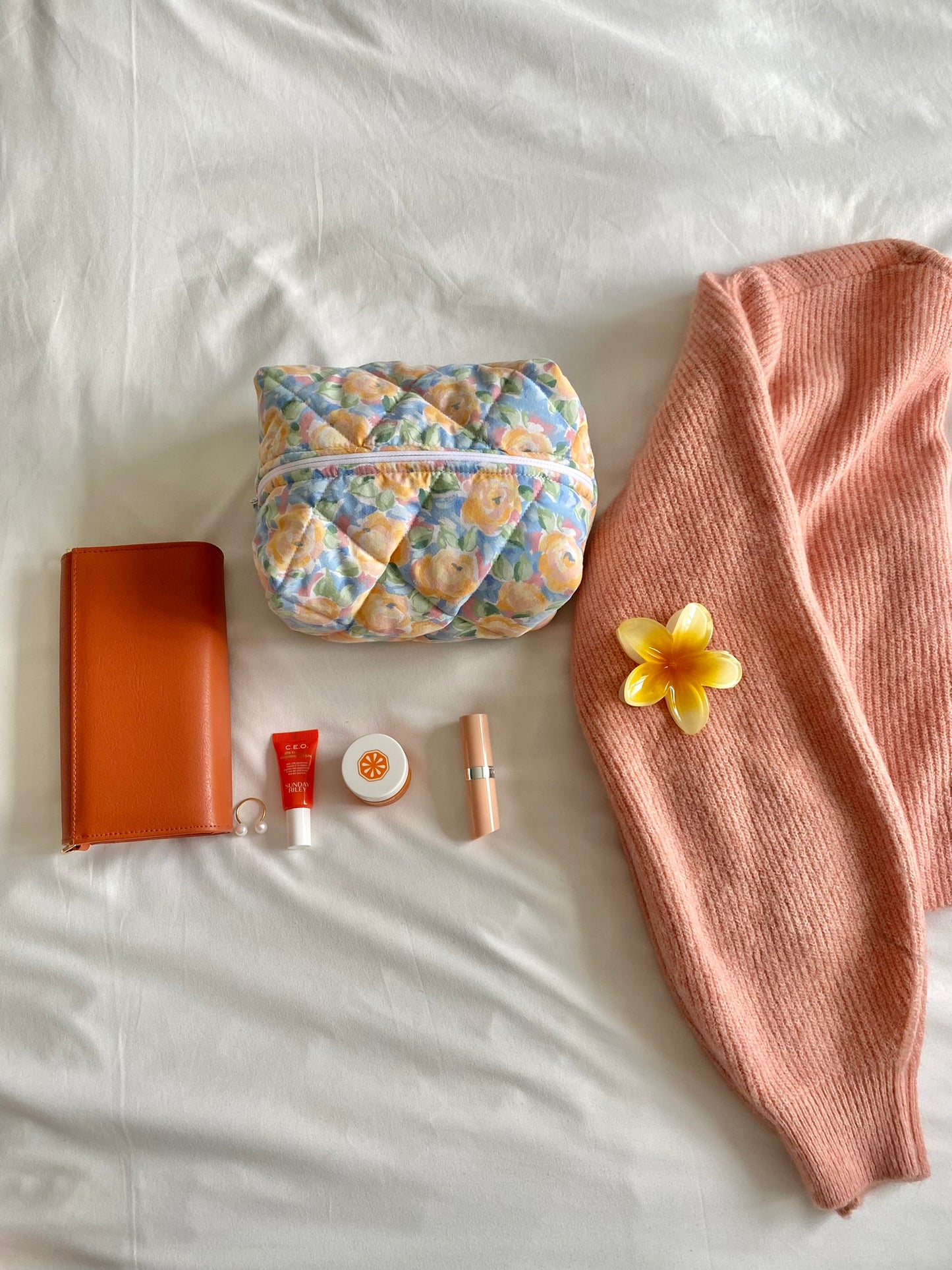 Trousse de maquillage pêche, bleu et rose tendre